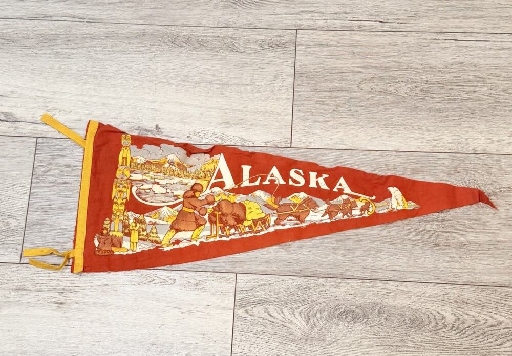Vintage Alaska Pennant Flag Banner Souvenir 1940's Eskimo Sled Dogs Huskies
